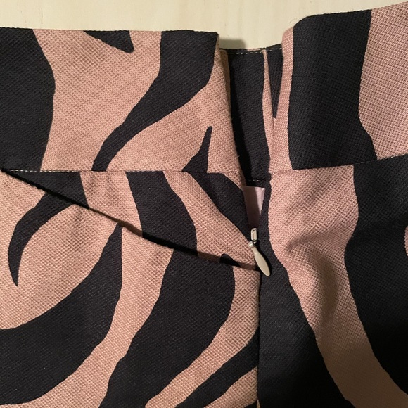 LOFT women’s skirt, size 6P - Picture 5 of 10